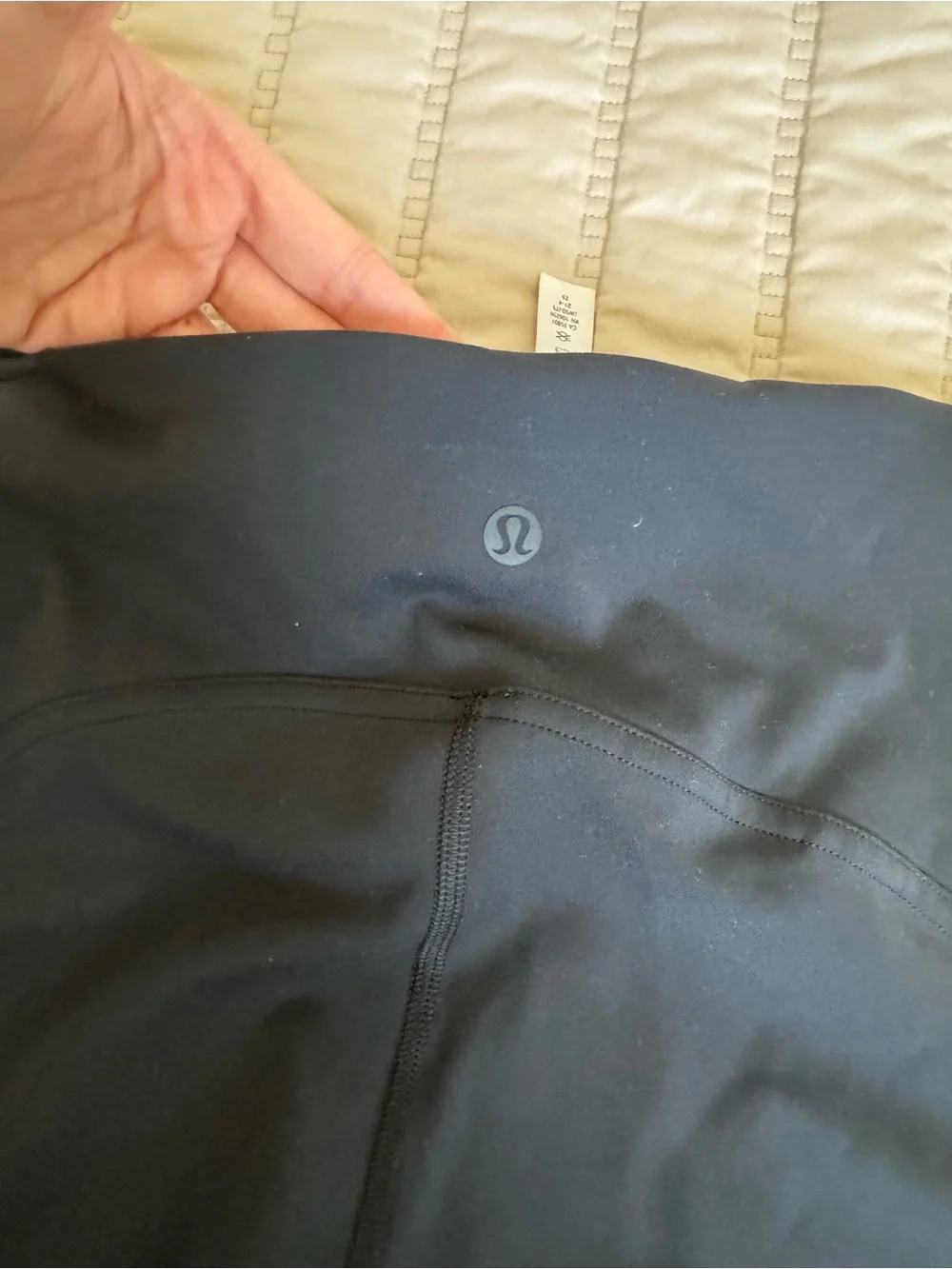 Lulu lemon size small 6 black leggings